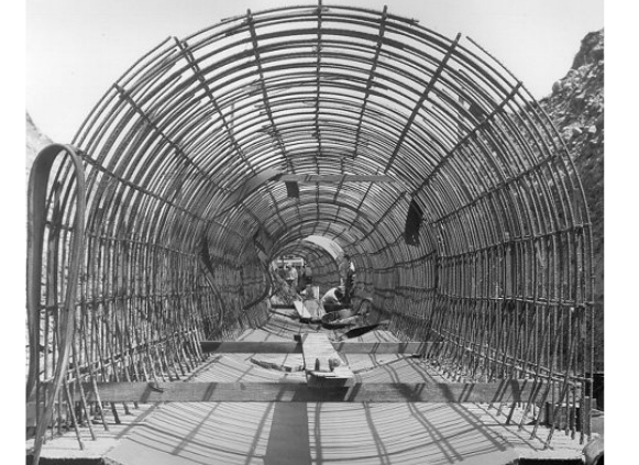 By order of President Franklin Delano Roosevelt, the U.S. Navy built the San Diego Aqueduct to deliver Colorado River water to San Diego. It is now known as Pipeline 1. Photo: SDCWA