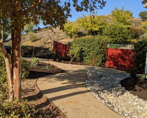Inspired by the San Diego County Water Authority's free landscape makeover classes, Vallecitos Water District employee Eileen Koonce transformed her own landscaping. Photo: Vallecitos Water District example watersmart landscaping