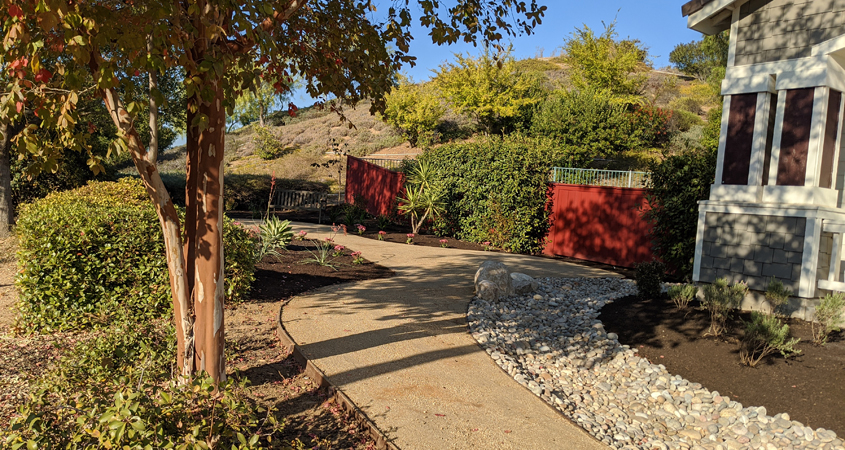 Inspired by the San Diego County Water Authority's free landscape workshops, Vallecitos Water District employee Eileen Koonce transformed her own landscaping. Photo: Vallecitos Water District example watersmart landscaping