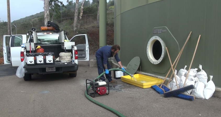 Vallecitos Water District employee Joey Shore cleans of the district's 17 steel tanks. Photo: Vallecitos Water District