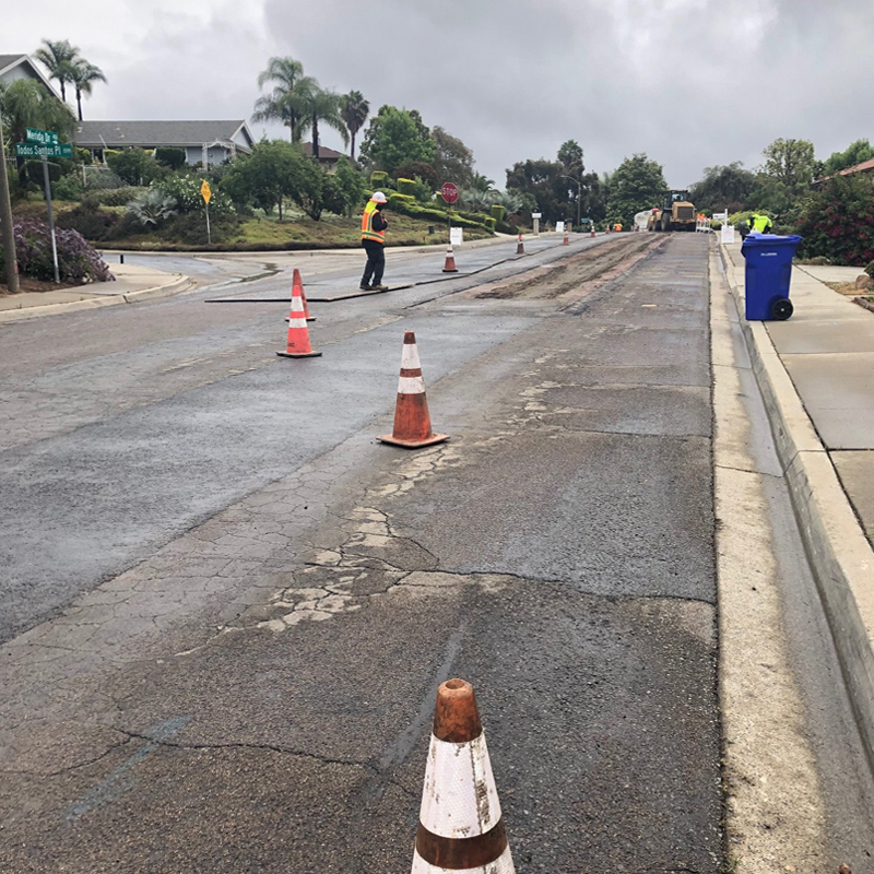 Construction of the first section of pipeline on Merida Drive is part of the Santa Margarita River Conjunctive Use Project. This segment of pipeline between Alturas and Mission roads is about 4,500 linear feet and is 35% installed. Photo: Fallbrook Public Utilities District Fallbrook PUD Board