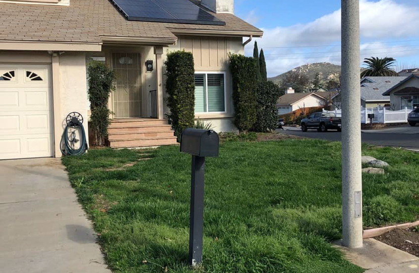 The Perrells landscaping prior to its makeover. Photo: Padre Dam MWD landscape