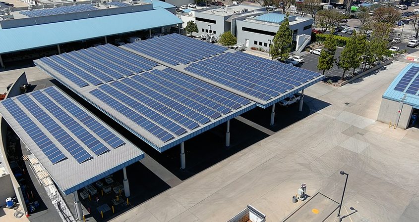 Solar panels atop the Helix Water District Operations Center in El Cajon help reduce energy consumption and greenhouse gas emissions. Photo: Helix Water District Water energy leader