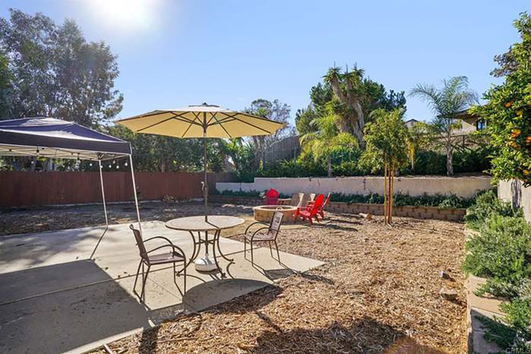The McCarters' backyard landscaping prior to its makeover. Photo: Vista Irrigation District landscape design