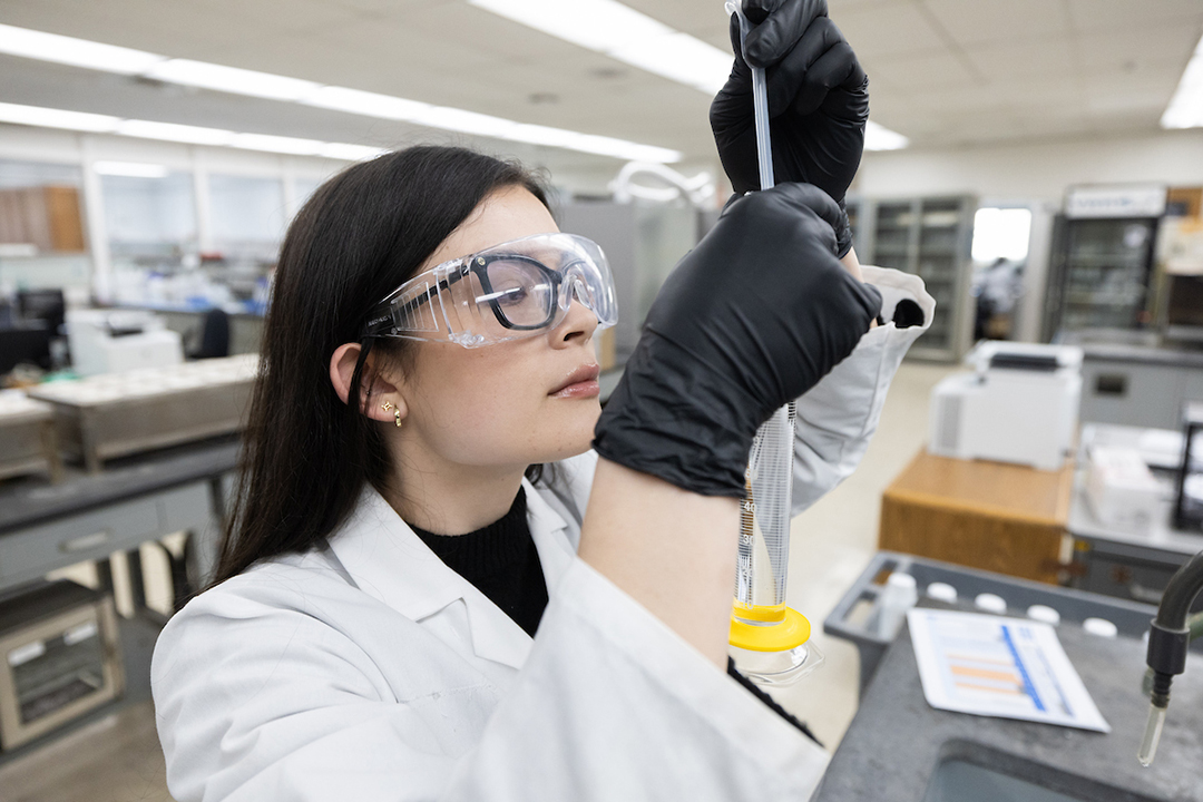 California’s community colleges can help you quickly prepare for a water career by obtaining an associate’s degree. Photo: Andrew Nixon, California Dept. of Water Resources 2025 scholarship applications