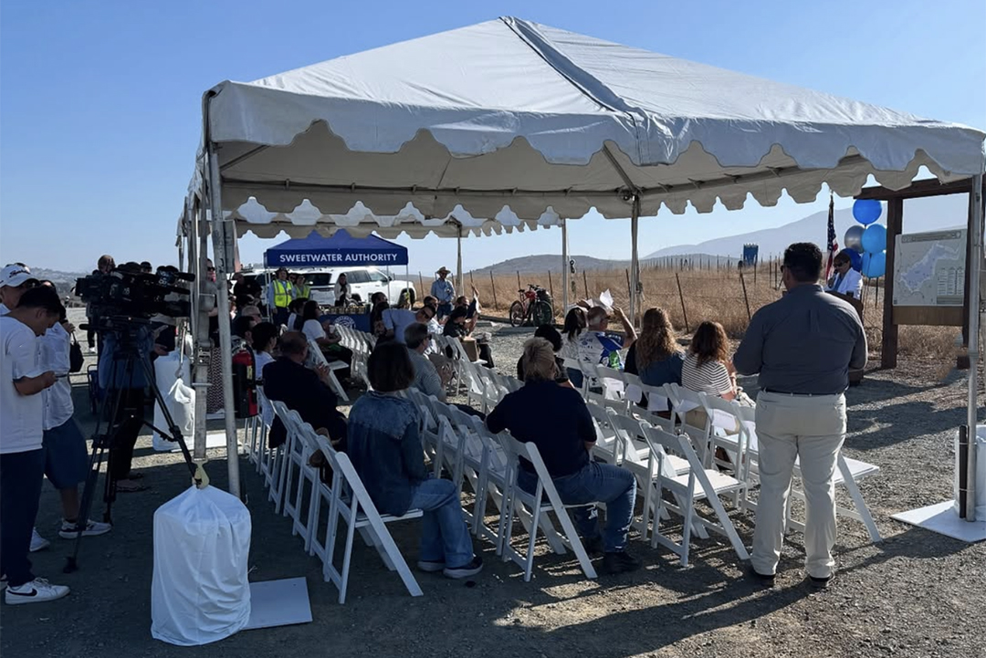South Bay community leaders and members of the public gathered to celebrate the opening of the newest trail at the Sweetwater Authority Recreation Area. Photo: Photo: Susie Murphy, @CVBikeMom63/Instagram for San Diego Mountain Biking Association Sweetwater Reservoir Trail
