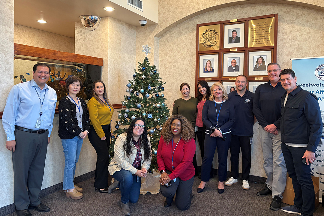 Sweetwater Authority employees stepped up to lend the Salvation Army a helping hand this holiday season. Photo: Sweetwater Authority