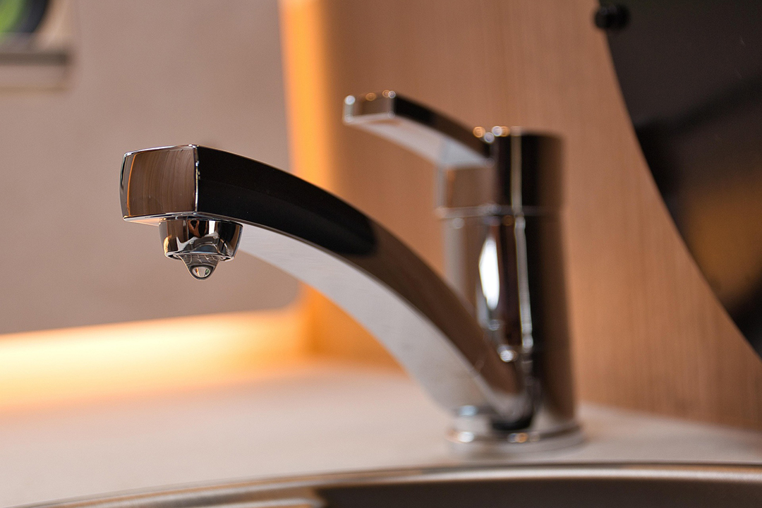 Minor water leaks account for more than a trillion gallons of water wasted each year in homes across the United States. Photo: Photim/Pixabay