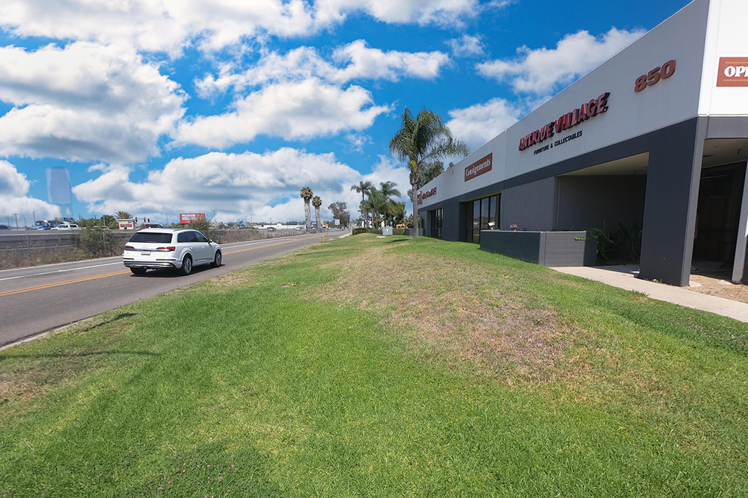 The original landscaping before the makeover was heavy on nonfunctional turf. Photo: Vallecitos Water District landscape project