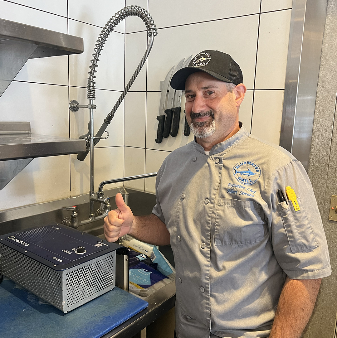 Bluewater Grill Executive Chef Albert Serrano says he sees cost savings from no longer having kitchens run water throughout the thawing process, saving thousands of dollars a year per location. Photo: San Diego County Water Authority